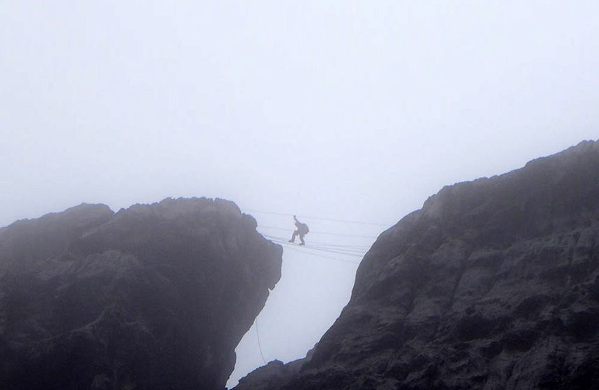 Papua_2020_0910_CarstenszPyramid